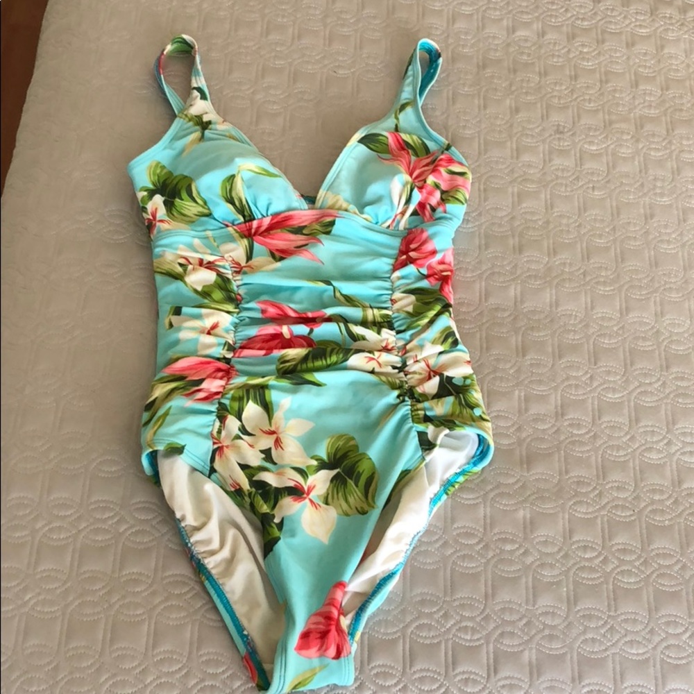 Christina floral one piece suit, size M